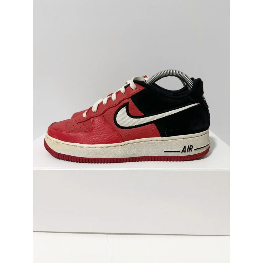 Nike Air Force 1 LV8 1GS Low Kids 6.5Y Mystic Red Black Suede Leather Sneaker